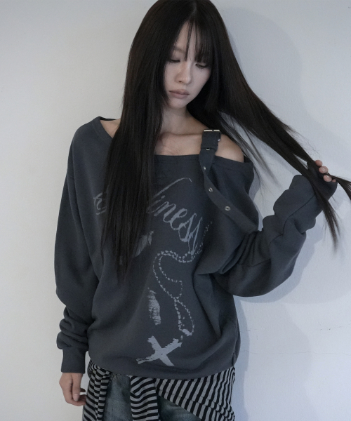 ONE-SHOULDER BUCKLE SWEATSHIRT (CHARCOAL) F26ZB063