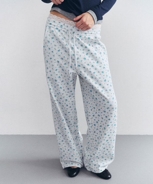 LACE SAGGING FLOWER SWEAT PANTS MELANGE WHITE