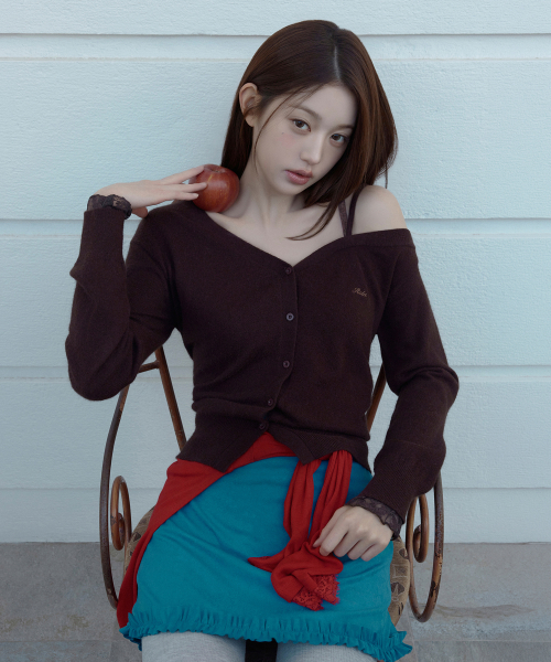 ONE OFF SHOULDER LACE CARDIGAN D/BROWN