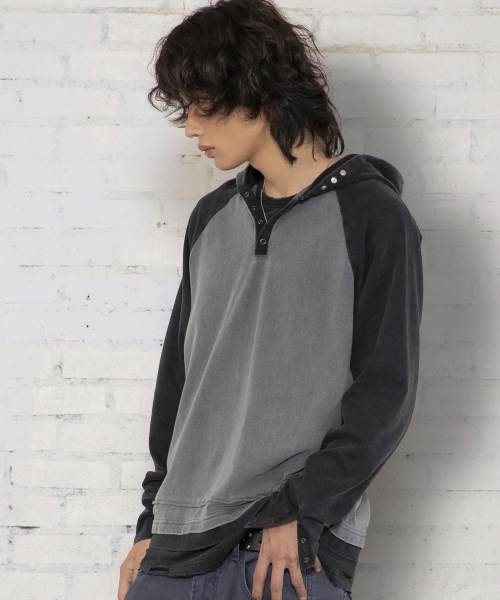 XTT170 래글런 헨리넥 워싱 크롭 후디 (BLACK)