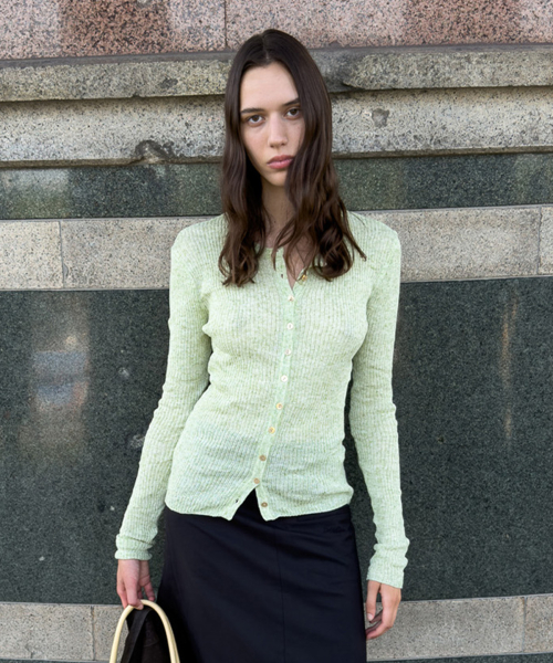 BUTTON POINT PLEATS CARDIGAN IN GREEN