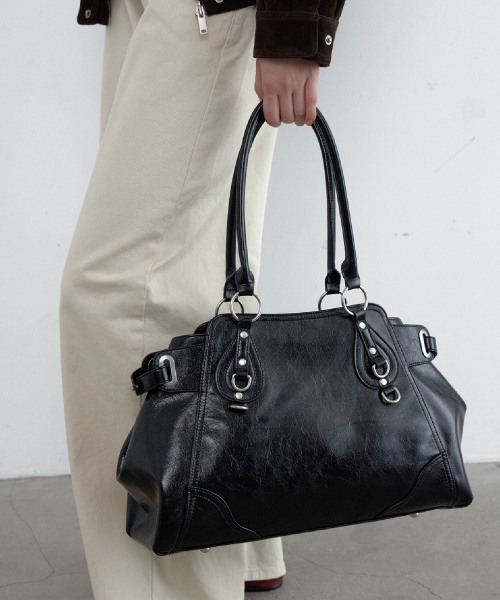 Attic Ring Shoulder Bag (Black)