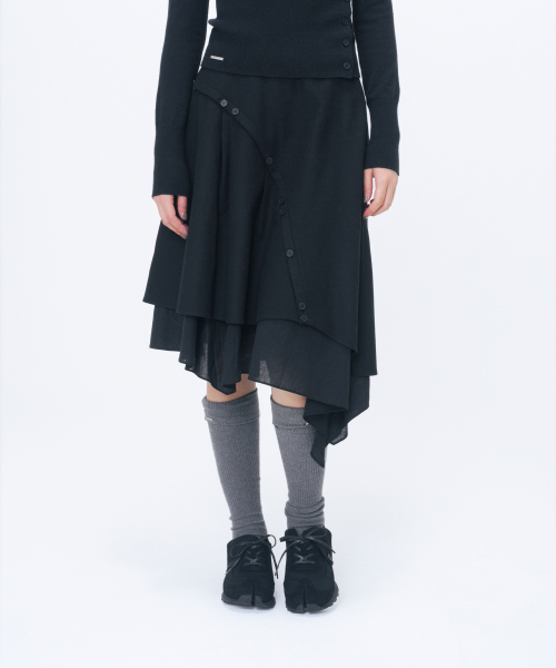 Asymmetric line draped skirt BLACK