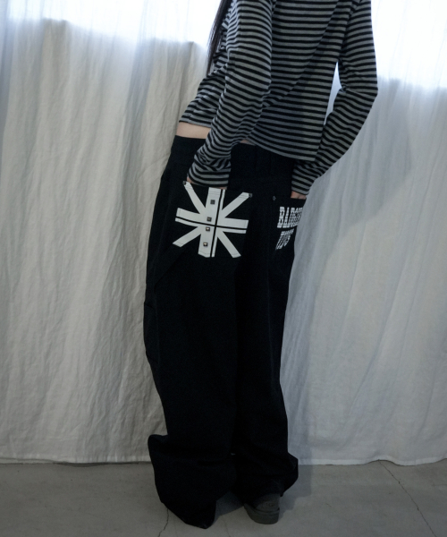 BAD GIRL CARGO PANTS (BLACK) F26ZD474