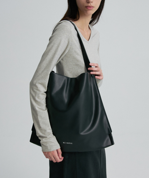 FLAT SHOULDER BAG
