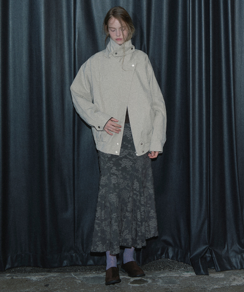 PANEL FLARE LONG SKIRT (CHARCOAL)
