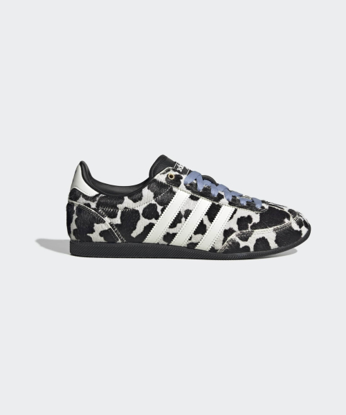 JAPAN W CBLACK/CREWHT/GOLDMT