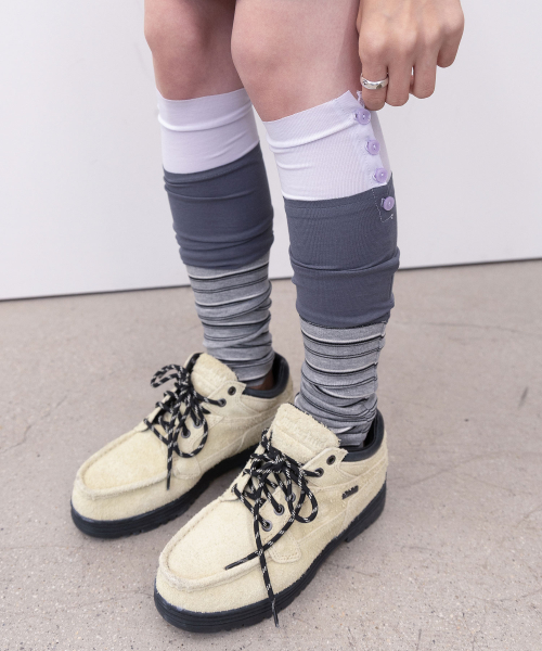 Buttoned Stripe Leg Warmer [Charcoal]