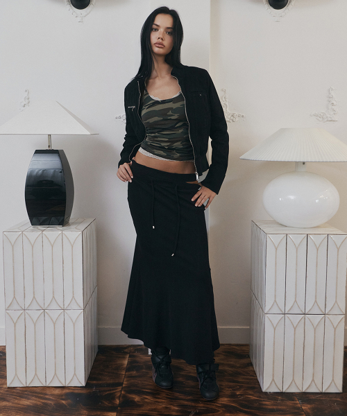 Voline Mermaid Long Skirt (Black)