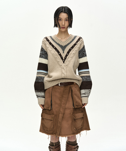STUDDED CABLE V-NECK MULTI-STRIPE PULLOVER (IVORY)