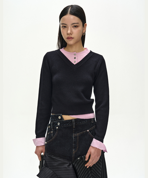 LAYERED SHIRT CUFF KNIT TOP (NAVY/PINK)