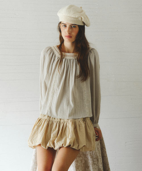 LAPUTA square-neck lace blouse_MINT
