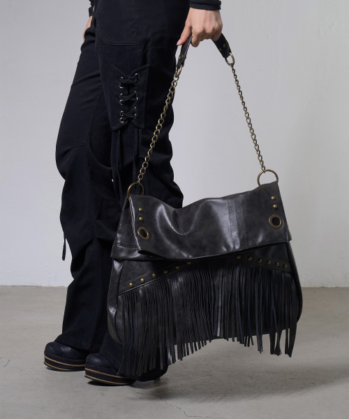 FRINGE FOLDING CHAIN BAG (BLACK) F26ZE406