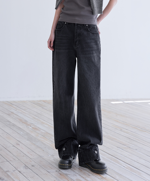 Cuff Relaxed Straight Jeans, BLACK