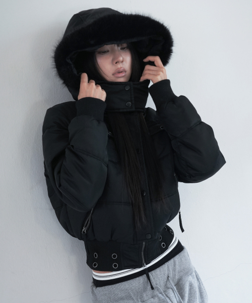 퍼 트리밍 후드 패딩 (BLACK) F26ZA501