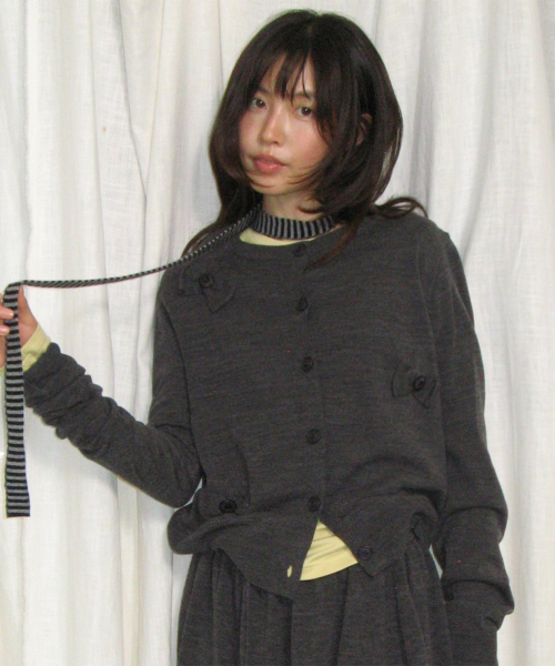 BUTTON RIBBON CARDIGAN CHARCOAL