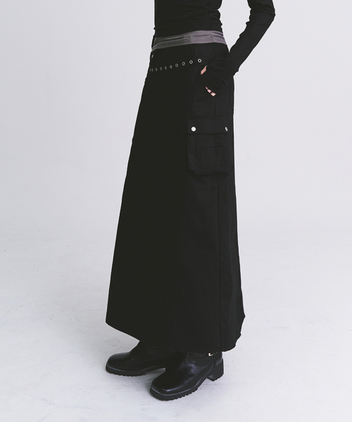 Multi-Pocket Eyelet Belted Layered Detail H-Line Cargo Long Skirts [Black]