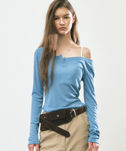 SOFT BUTTON SLIM TOP_BLUE