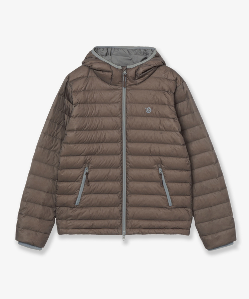 SYMBOL LIGHT DOWN JACKET [BROWN]