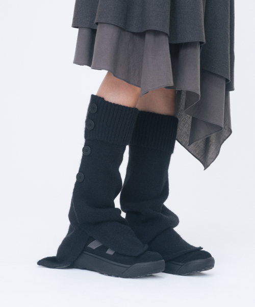 Button loop leg warmer BLACK