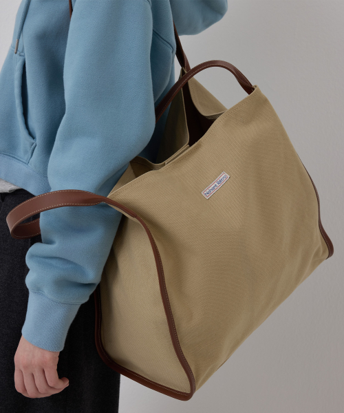PIPING CARRYALL CAMPUS BAG BEIGE
