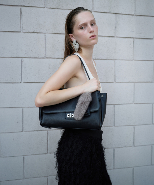 Cle Tote 30_RCBTX26649BKX