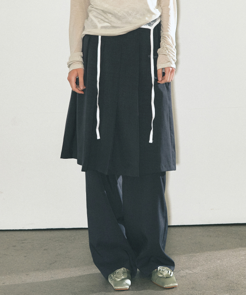 PLEATED LAYERED SKIRT PANTS_CHARCOAL