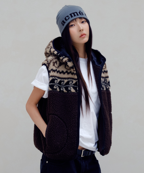 WOMAN FLEECE HOODIE VEST