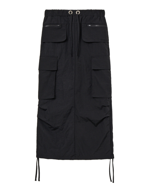 NYLON UTILITY CARGO SKIRT IN BLACK