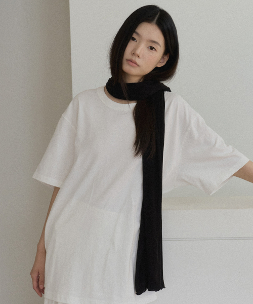Deep Wool Wide Scarf (black)