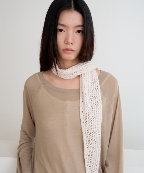 Open Knit Triangle Scarf (ivory)