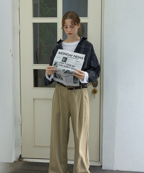 Pleated Wide Slacks Khaki