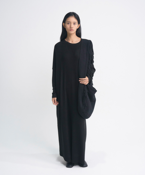 Asymmetric Drape Dress_black-VNF26039