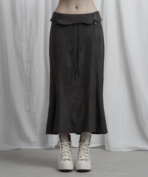 Suede Belt Low Rise Long Skirt (Charcoal)