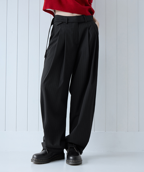 Button Belted Curved Slacks, BLACK