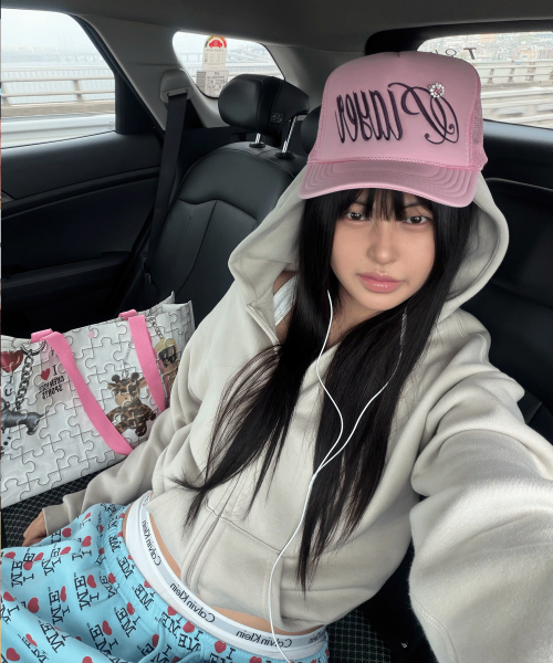 Player Gem Trucker Hat (Pink)