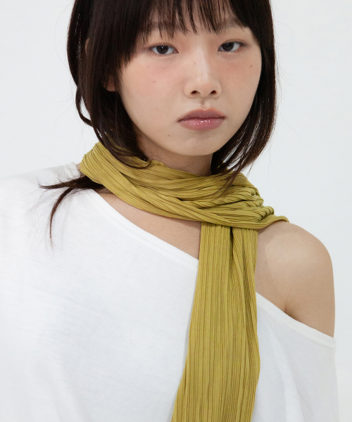 pleats long scarf - olive