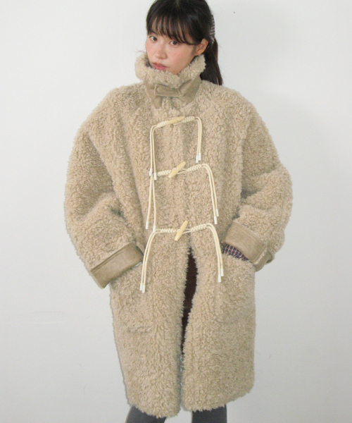 HIGH NECK TOGGLE HALF COAT BEIGE