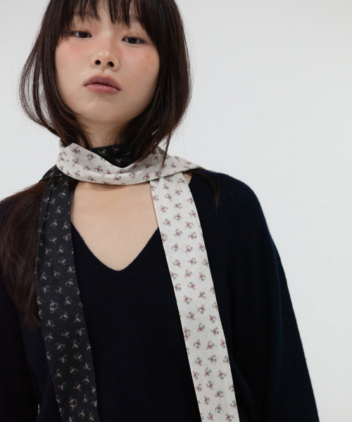 flower pointel long scarf - beige