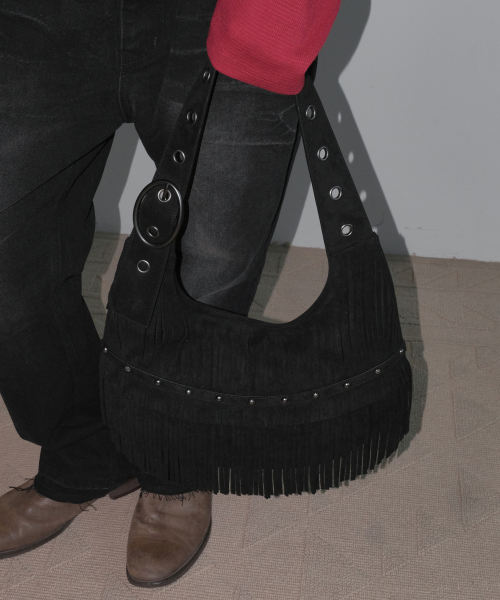FRINGE SHOULDER BAG [BLACK]