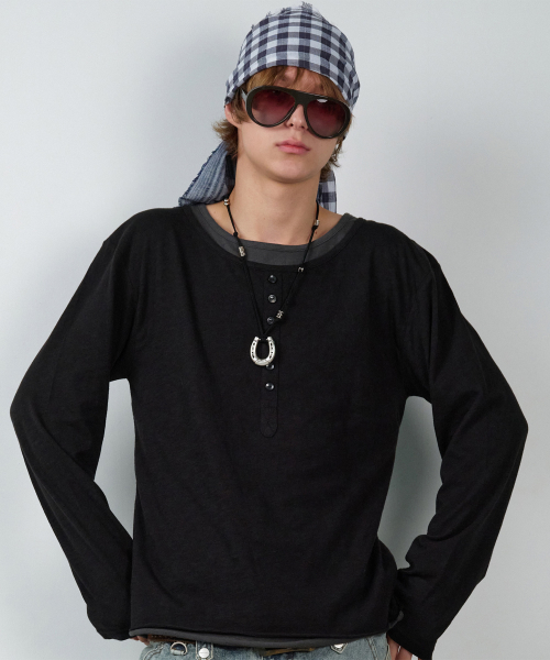BUTTON LAYERED LS TEE BLACK