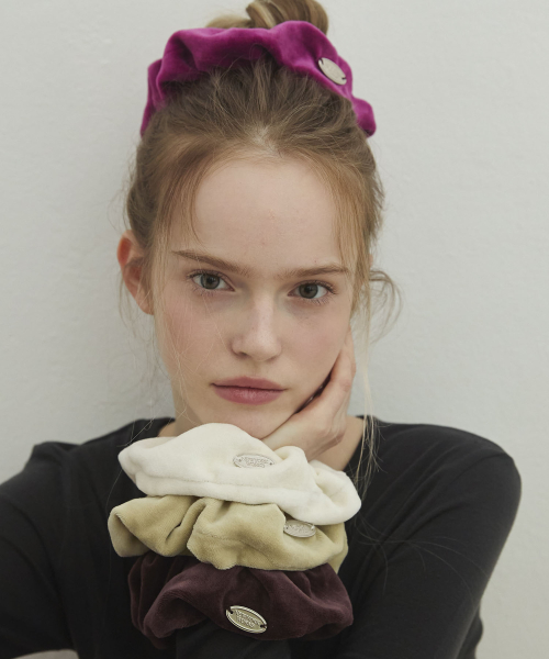 Velvet Touch Big Scrunchie_Magenta