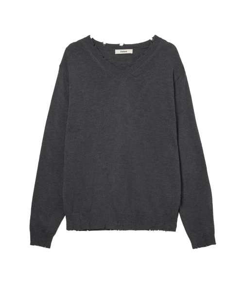 V-NECK DISTRESSED BASIC PULLOVER IN CHARCOAL
