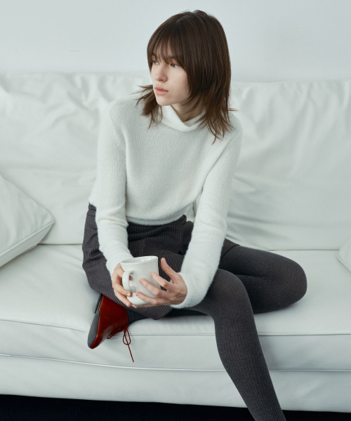 Fuzzy Knit Jersey High-Neck T-Shirt J1TS721A