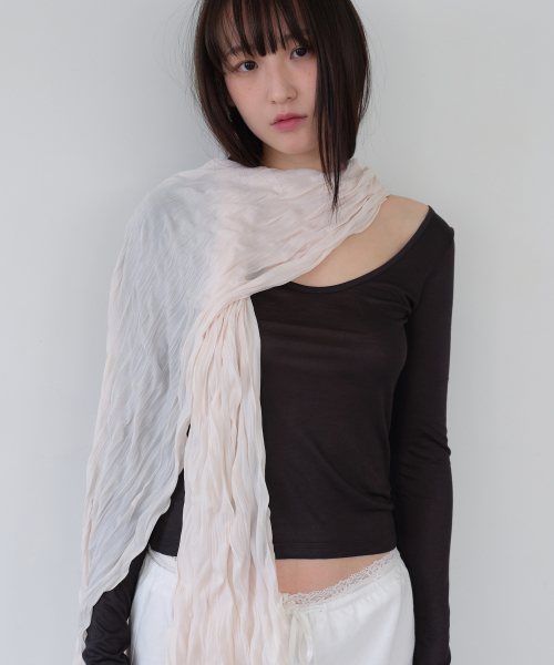 [wide] soft wrinkle long scarf - cream