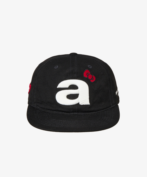HELLO KITTY ON MY WAY TO DANIEL STAR CAP [BLACK]