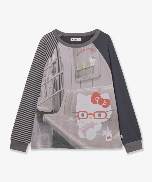 HELLO KITTY IN SUBWAY GRAPHIC RAGLAN TEE [CHARCOAL]