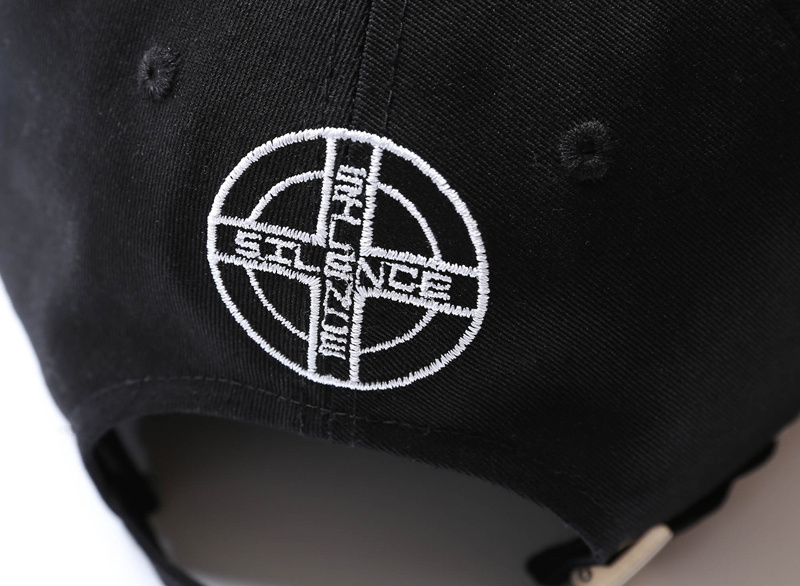 DARK6PCapBlackWhite06.jpg
