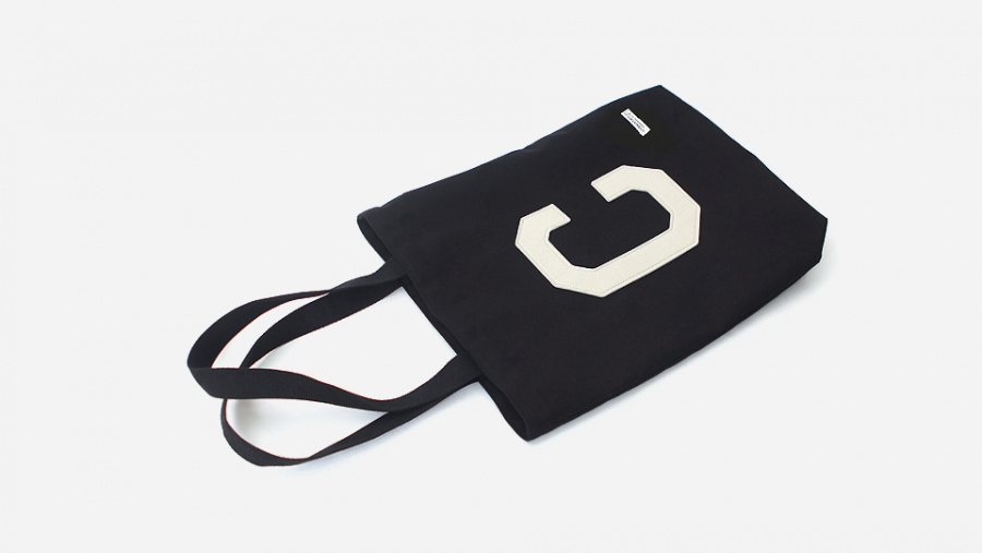 커버낫(COVERNAT) C LOGO ECO BAG BLACK