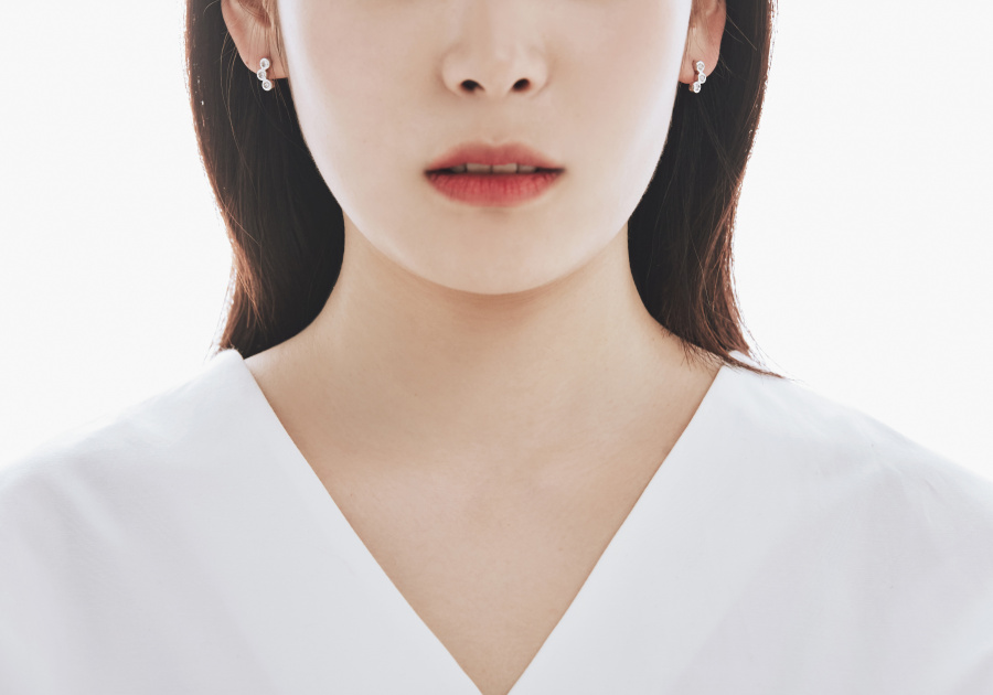 비욘드제이프로젝트(BEYOND J PROJECT) 3 다이아몬드 이어링 - 360,000원 | 무신사 스토어